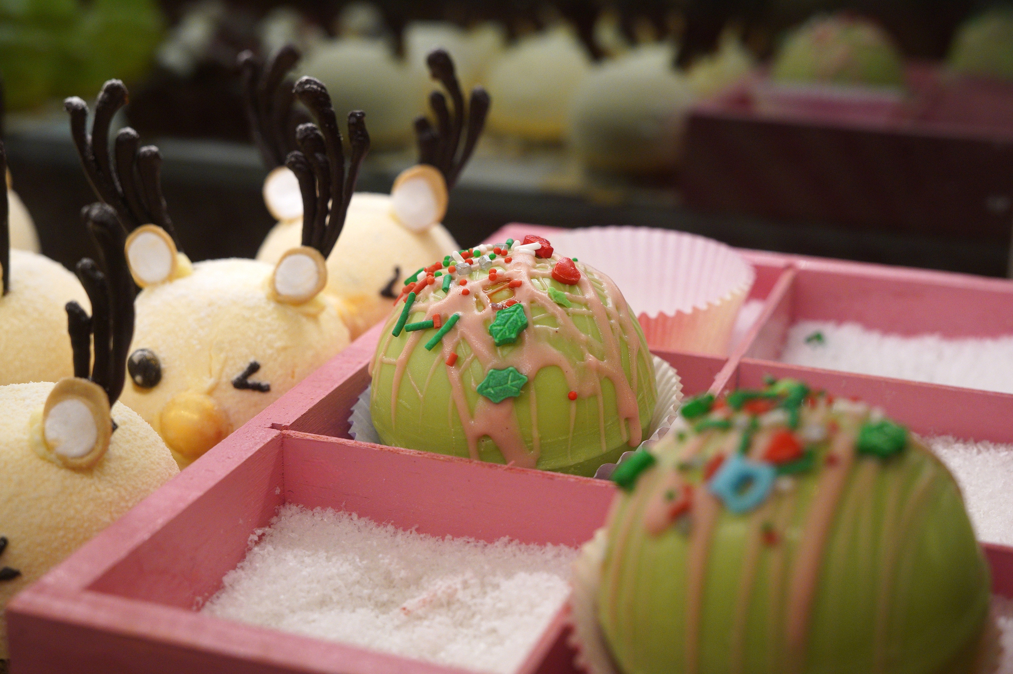 Cận cảnh qu&aacute;n c&agrave; ph&ecirc; Gi&aacute;ng sinh 200k ở TP.HCM, đ&aacute;ng th&igrave; thấy đ&aacute;ng nhưng trải nghiệm th&igrave; thật sự chưa xứng!- Ảnh 20.