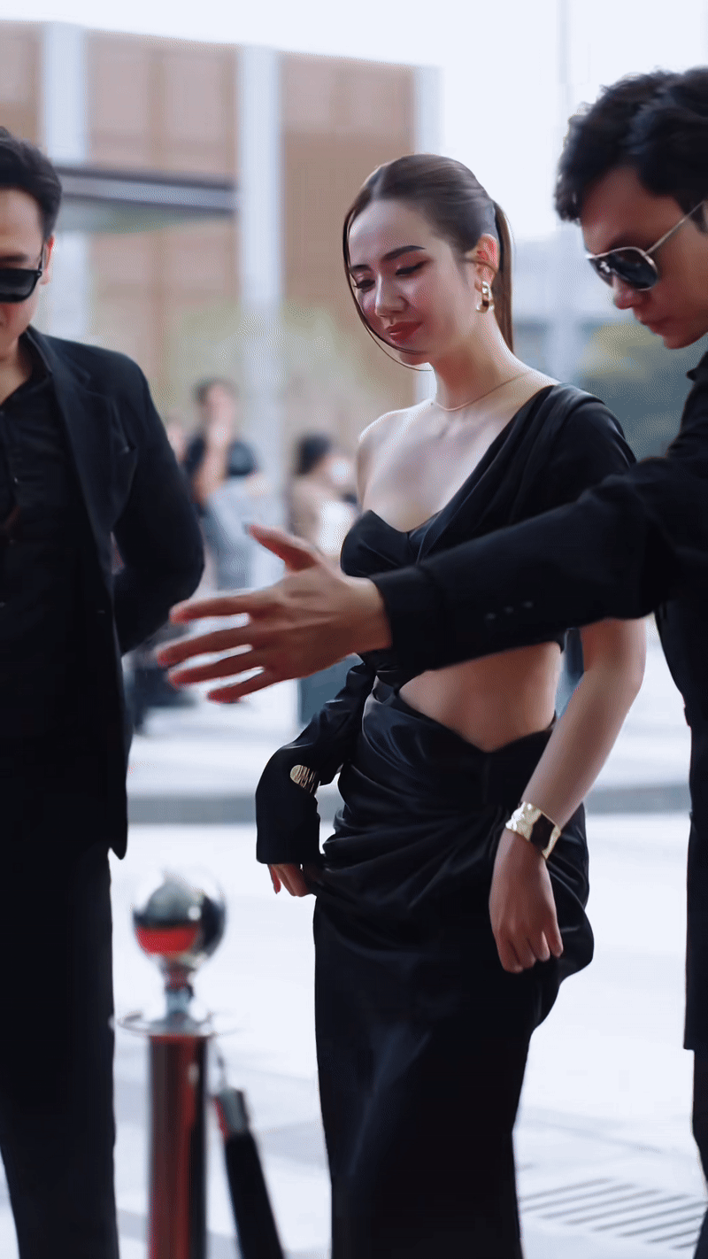 Huyền Lizzie lại đẹp động lòng người, khiến netizen mang so với Kim Tuyến- Ảnh 5. Huyền Lizzie lại đẹp động lòng người, khiến netizen mang so với Kim Tuyến- Ảnh 5.