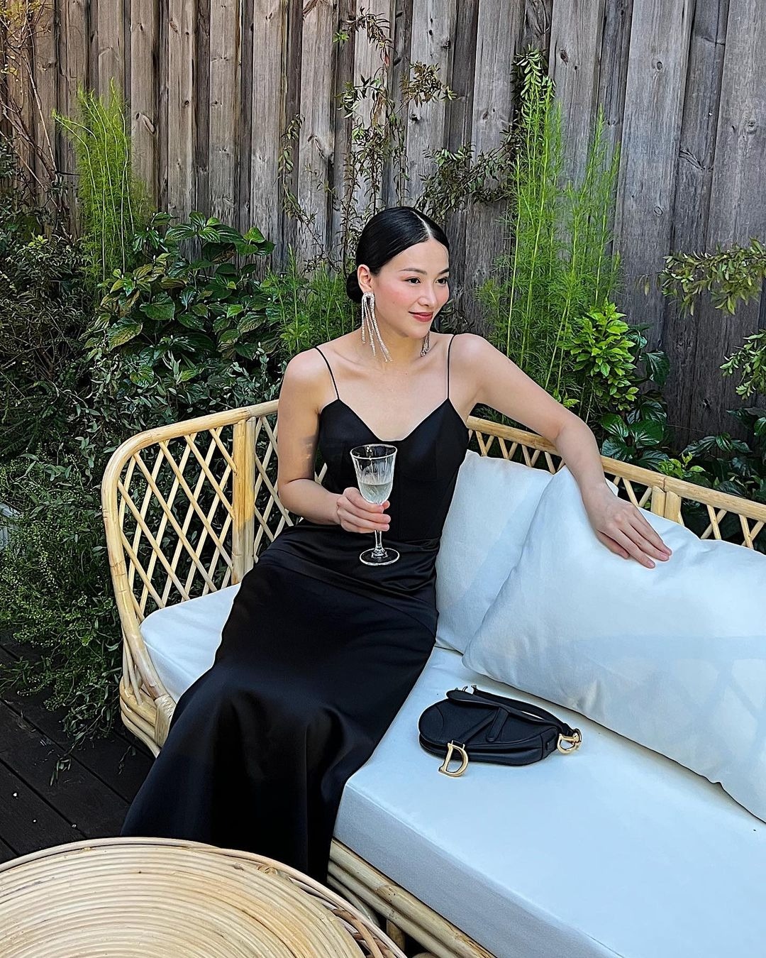 Mỹ nhân được nhiều người “hỏi thăm” nhất tại đám cưới nhà tỷ phú Johnathan Hạnh Nguyễn- Ảnh 12. Mỹ nhân được nhiều người “hỏi thăm” nhất tại đám cưới nhà tỷ phú Johnathan Hạnh Nguyễn- Ảnh 12.