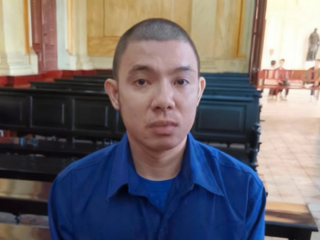 Vào showroom mua ô tô, khách mất trắng tiền- Ảnh 1.