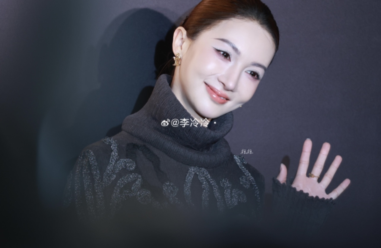 Kim Thần mặt đơ như tượng sáp- Ảnh 3.