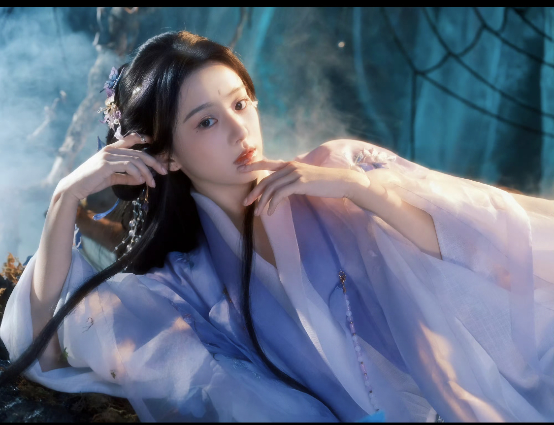 Nhìn dung nhan này mới hiểu vì sao anh hùng khó qua ải mỹ nhân: Tận cùng của cái đẹp, góc nào cũng là tuyệt tác- Ảnh 4. Nhìn dung nhan này mới hiểu vì sao anh hùng khó qua ải mỹ nhân: Tận cùng của cái đẹp, góc nào cũng là tuyệt tác- Ảnh 4.