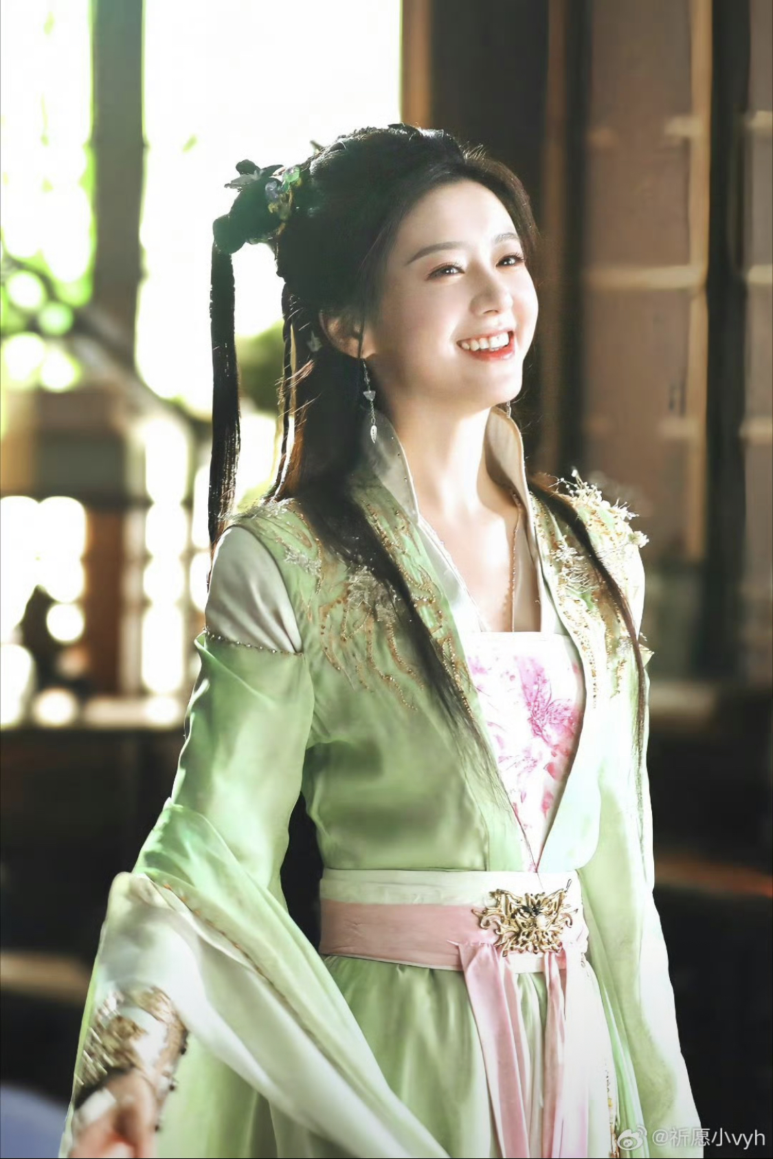 Nhìn dung nhan này mới hiểu vì sao anh hùng khó qua ải mỹ nhân: Tận cùng của cái đẹp, góc nào cũng là tuyệt tác- Ảnh 5. Nhìn dung nhan này mới hiểu vì sao anh hùng khó qua ải mỹ nhân: Tận cùng của cái đẹp, góc nào cũng là tuyệt tác- Ảnh 5.