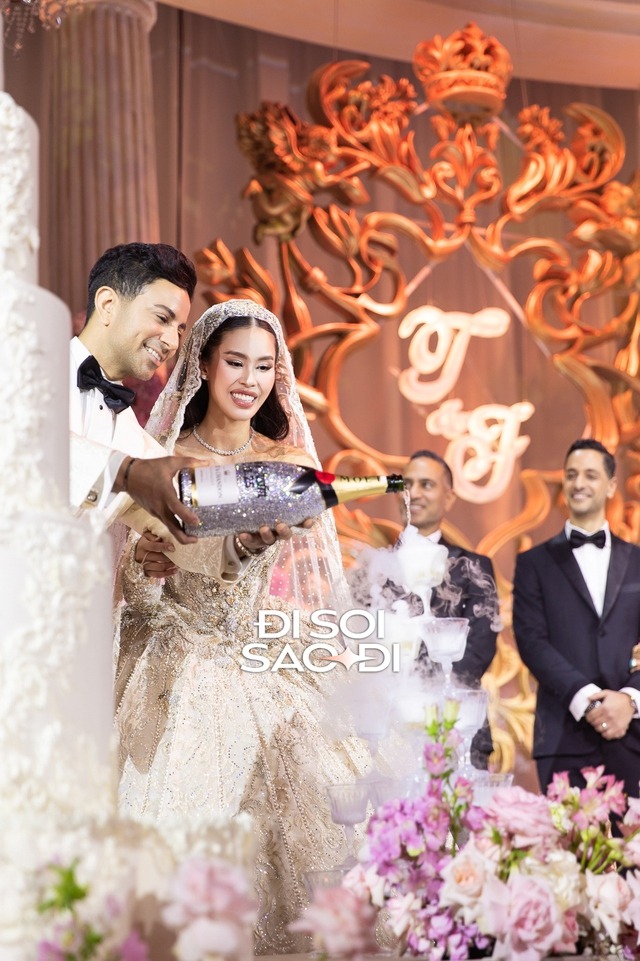 Dàn mỹ nhân đi ăn cưới con gái tỷ phú: Lên đồ tinh tế thanh lịch, quan trọng là KHÔNG lấn lướt cô dâu- Ảnh 2. Dàn mỹ nhân đi ăn cưới con gái tỷ phú: Lên đồ tinh tế thanh lịch, quan trọng là KHÔNG lấn lướt cô dâu- Ảnh 2.