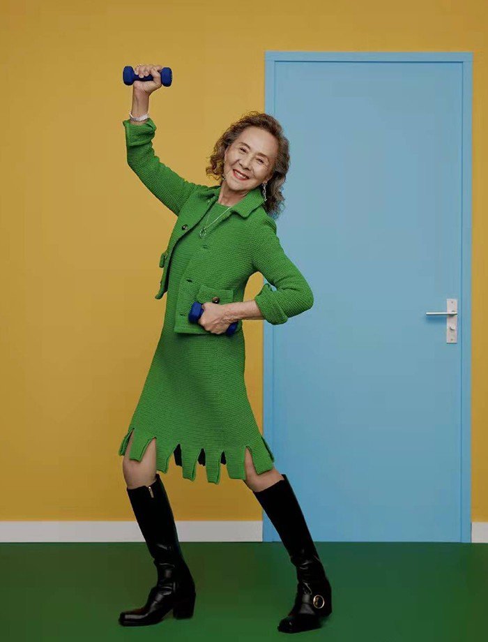 Mỹ nhân Tây Du Ký 87 tuổi vẫn có dáng đi nhanh nhẹn, dung nhan tươi tắn - cả đời không ngừng làm 1 việc để trẻ trung- Ảnh 2.