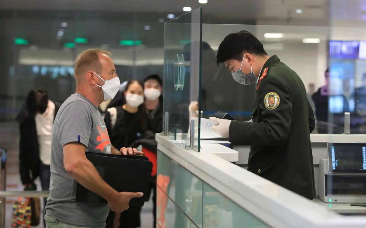 E-visa tại 41 cửa khẩu: Bước tiến lớn sang “cửa ngõ mở” cho du lịch và đầu tư- Ảnh 1.