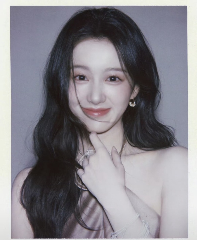 Nhìn dung nhan này mới hiểu vì sao anh hùng khó qua ải mỹ nhân: Tận cùng của cái đẹp, góc nào cũng là tuyệt tác- Ảnh 8. Nhìn dung nhan này mới hiểu vì sao anh hùng khó qua ải mỹ nhân: Tận cùng của cái đẹp, góc nào cũng là tuyệt tác- Ảnh 8.