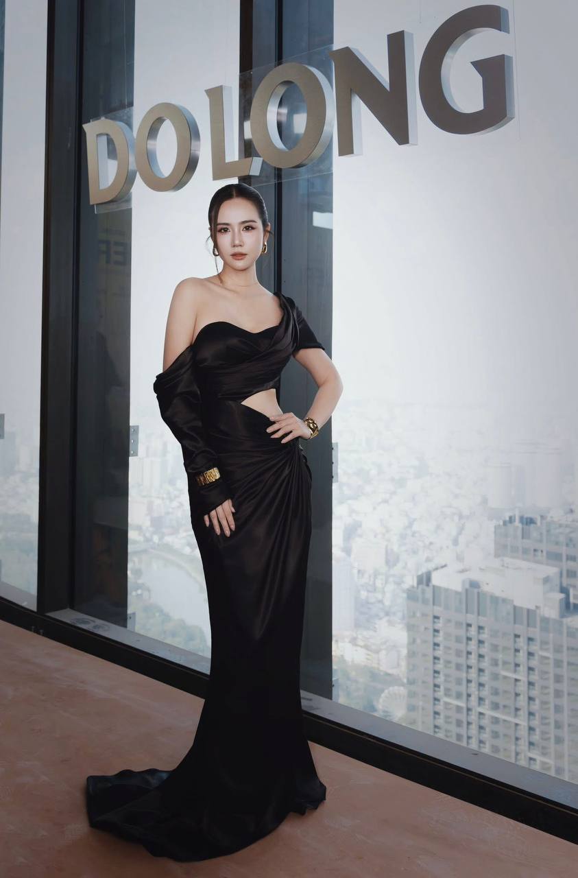 Huyền Lizzie lại đẹp động lòng người, khiến netizen mang so với Kim Tuyến- Ảnh 1. Huyền Lizzie lại đẹp động lòng người, khiến netizen mang so với Kim Tuyến- Ảnh 1.