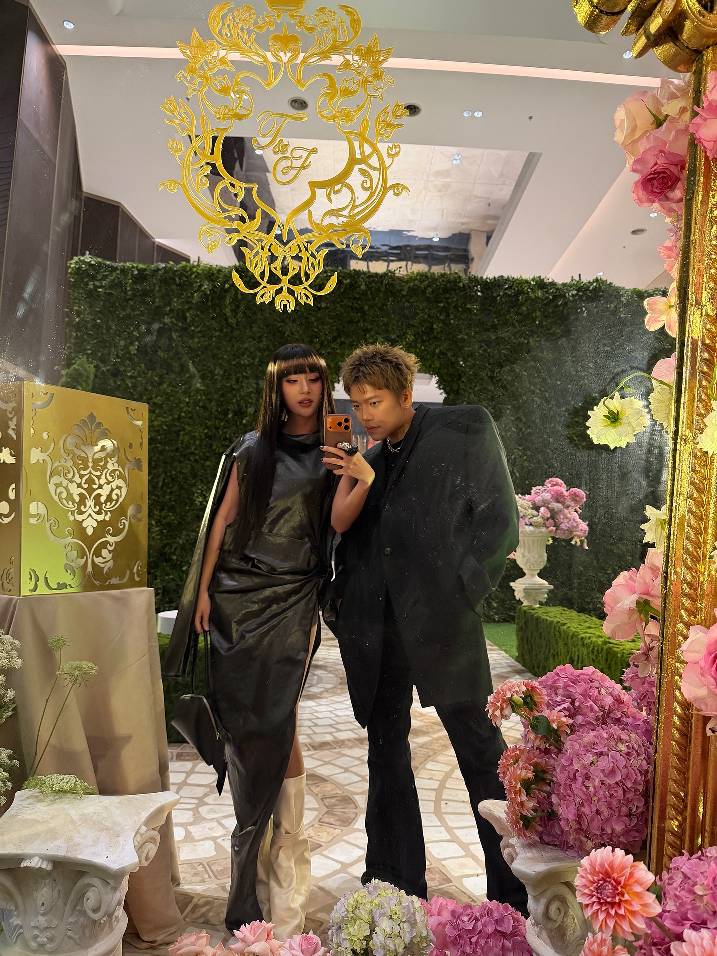 Chủ chuỗi khách sạn TP.HCM hộ tống 