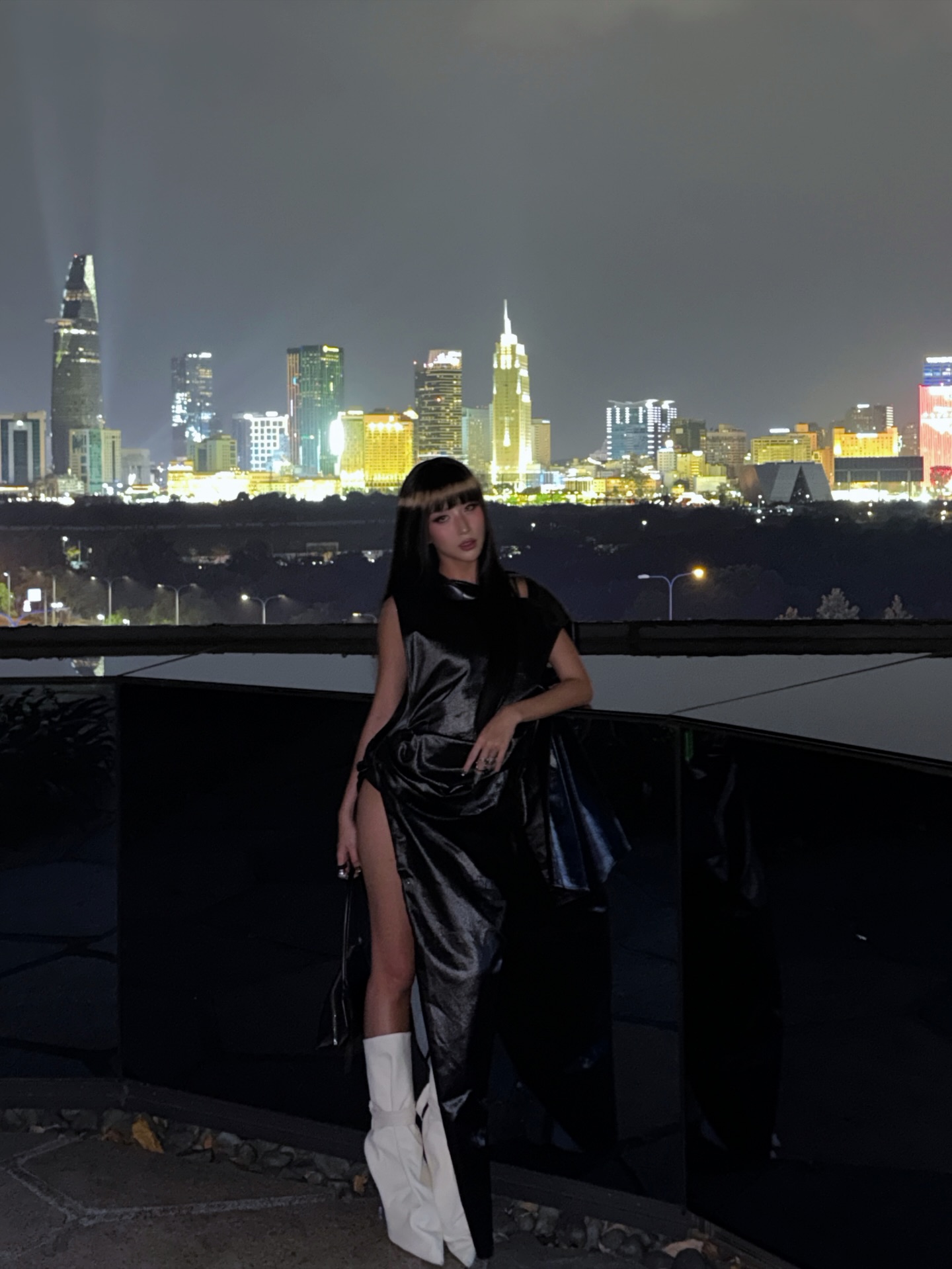 Chủ chuỗi khách sạn TP.HCM hộ tống 