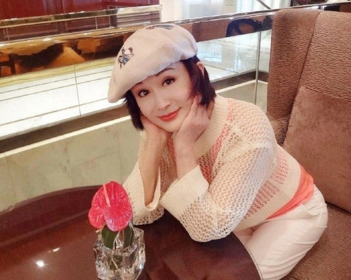 V&otilde; Tắc Thi&ecirc;n sắc sảo nhất m&agrave;n ảnh: Sống độc th&acirc;n suốt 40 năm, U80 vẫn gợi cảm- Ảnh 5.