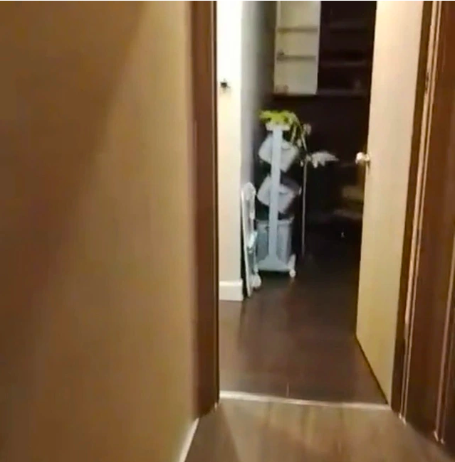 Danh tính thi thể phân huỷ trong nhà vệ sinh chung cư ở TP. HCM, trên người có nhiều hình xăm- Ảnh 1. Danh tính thi thể phân huỷ trong nhà vệ sinh chung cư ở TP. HCM, trên người có nhiều hình xăm- Ảnh 1.