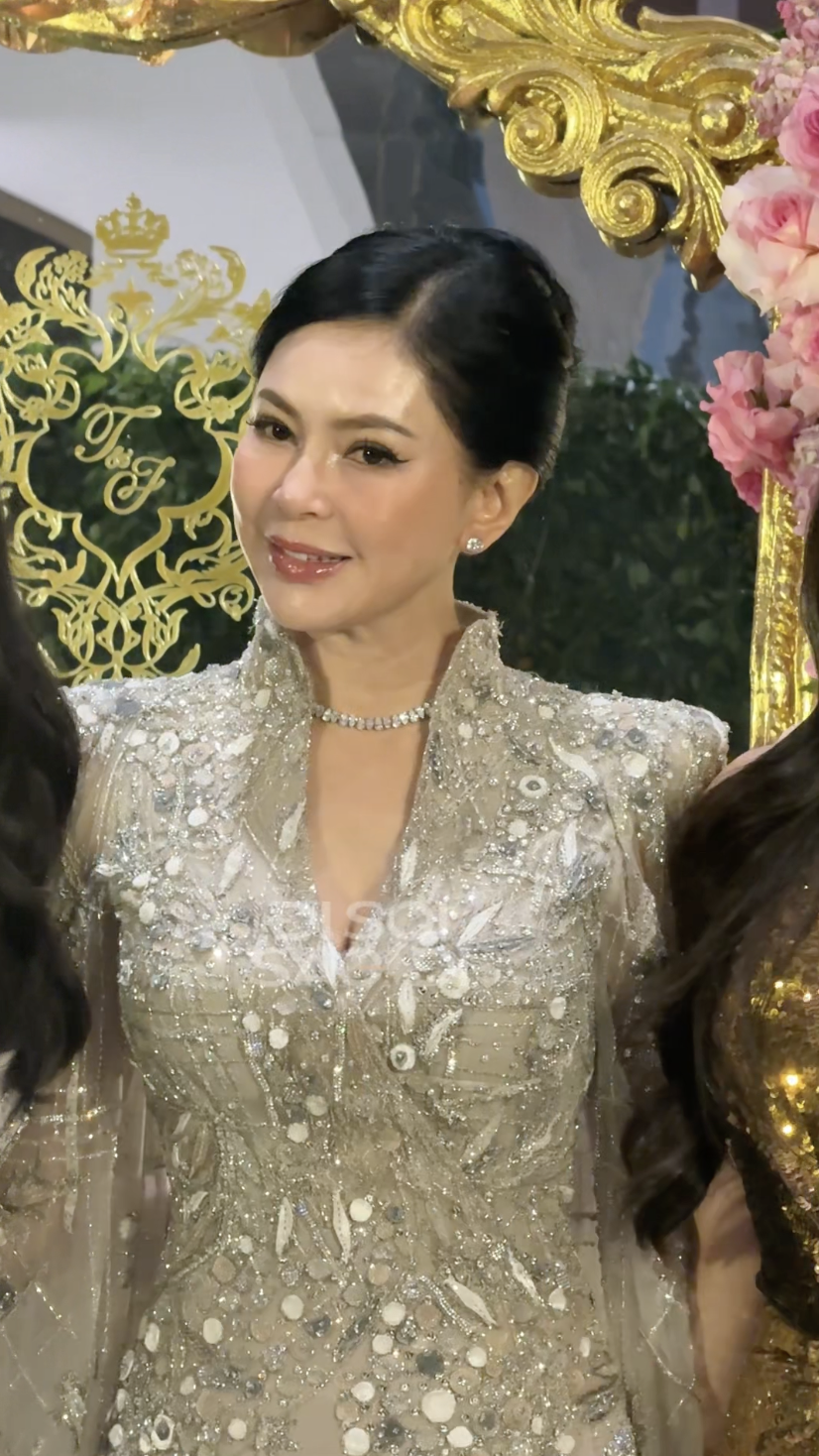 4 mỹ nh&acirc;n "đỉnh lưu" trong gia đ&igrave;nh tỷ ph&uacute; Johnathan Hạnh Nguyễn- Ảnh 3.