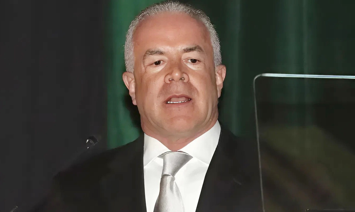 Phong tỏa tài khoản của ông chủ Hoa hậu Hoàn vũ- Ảnh 1.