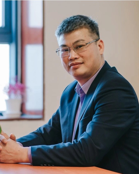 Giáo sư trẻ nhất NEU năm 2025: Từ cựu sinh viên đến vị trí Viện trưởng, đã học Tiến sĩ ở Mỹ, sở hữu đến 5 bằng sáng chế độc quyền- Ảnh 1.