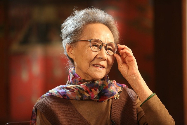 Mỹ nhân Tây Du Ký 87 tuổi vẫn có dáng đi nhanh nhẹn, dung nhan tươi tắn - cả đời không ngừng làm 1 việc để trẻ trung- Ảnh 8.