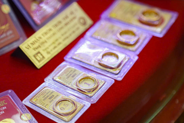 Gi&aacute; v&agrave;ng h&ocirc;m nay 8/12: Lấy lại mốc 4.200 USD/ounce- Ảnh 1.