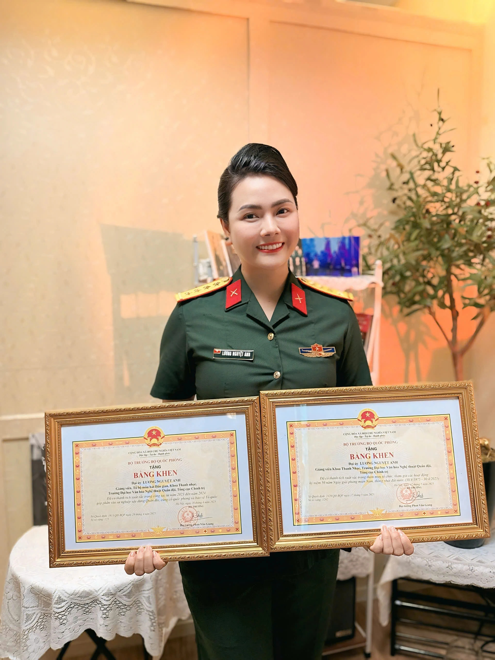 Đại úy Quân đội được Bộ Quốc phòng khen thưởng: Thi quốc tế đạt giải xuất sắc, làm giảng viên nhiều người trọng vọng- Ảnh 3.