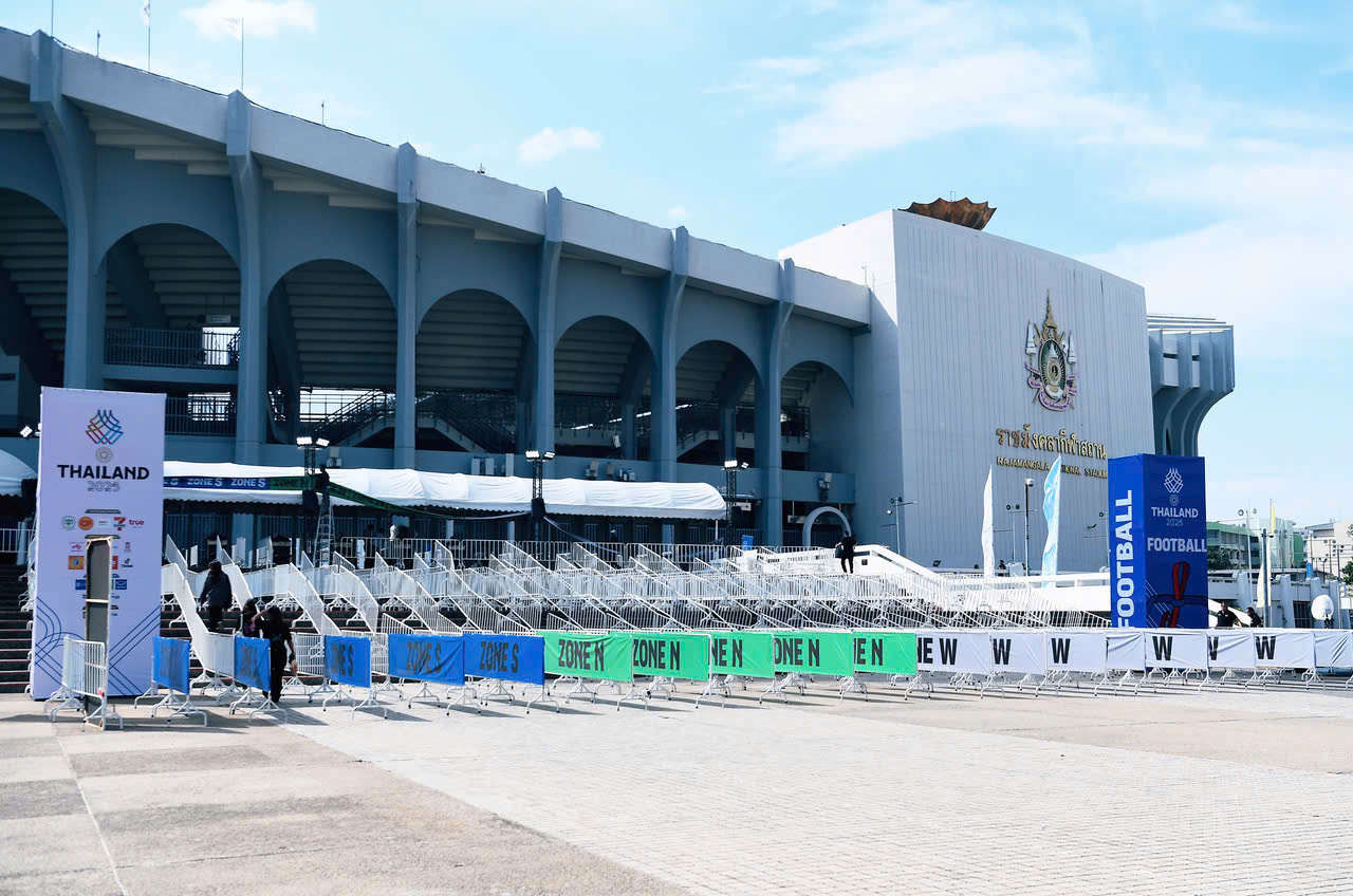 Độc đáo khai mạc SEA Games 33: Lộ màn biểu diễn mô tô nước bùng nổ, khung cảnh sân 50 nghìn chỗ gây choáng- Ảnh 17. Độc đáo khai mạc SEA Games 33: Lộ màn biểu diễn mô tô nước bùng nổ, khung cảnh sân 50 nghìn chỗ gây choáng- Ảnh 17.