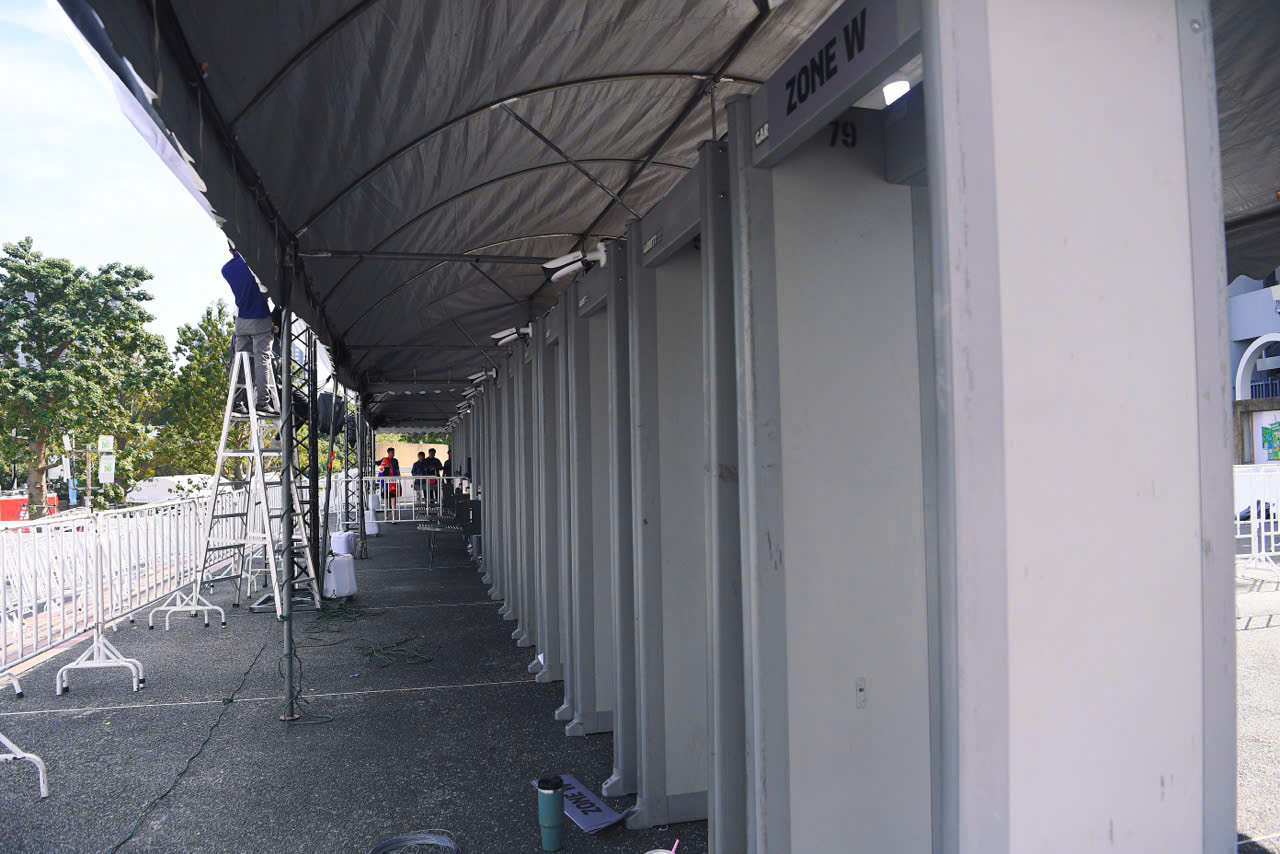 Độc đáo khai mạc SEA Games 33: Lộ màn biểu diễn mô tô nước bùng nổ, khung cảnh sân 50 nghìn chỗ gây choáng- Ảnh 20. Độc đáo khai mạc SEA Games 33: Lộ màn biểu diễn mô tô nước bùng nổ, khung cảnh sân 50 nghìn chỗ gây choáng- Ảnh 20.