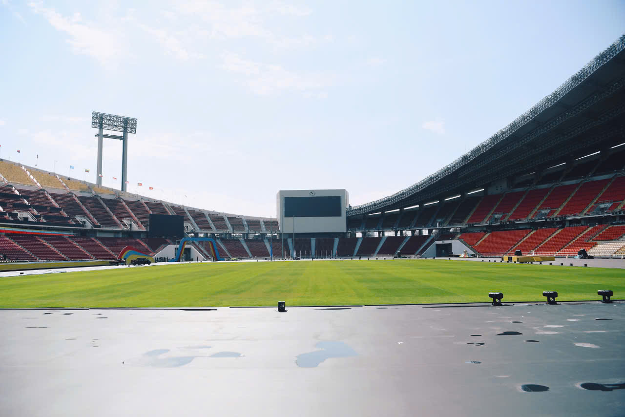 Độc đáo khai mạc SEA Games 33: Lộ màn biểu diễn mô tô nước bùng nổ, khung cảnh sân 50 nghìn chỗ gây choáng- Ảnh 2. Độc đáo khai mạc SEA Games 33: Lộ màn biểu diễn mô tô nước bùng nổ, khung cảnh sân 50 nghìn chỗ gây choáng- Ảnh 2.