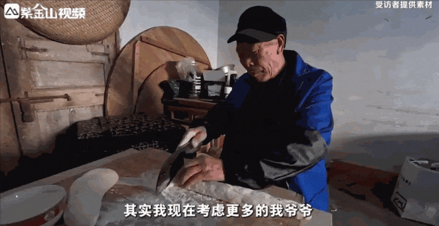 Nửa đêm, shipper bật khóc giữa cơn mưa làm vỡ òa MXH: "Nếu có bố mẹ, chắc tôi đã..."- Ảnh 3.