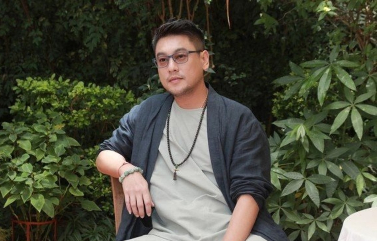 Nam ca sĩ J. tái xuất hút ngay 35 triệu view, chiếm Top 1 Trending từ trong nước đến quốc tế- Ảnh 5. Nam ca sĩ J. tái xuất hút ngay 35 triệu view, chiếm Top 1 Trending từ trong nước đến quốc tế- Ảnh 5.