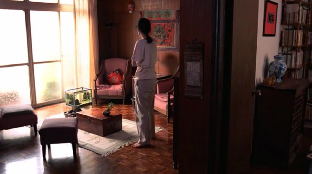 Nửa đêm bố chồng “mất tích”, tôi đi tìm thì thấy ông đang trong phòng người giúp việc- Ảnh 2.