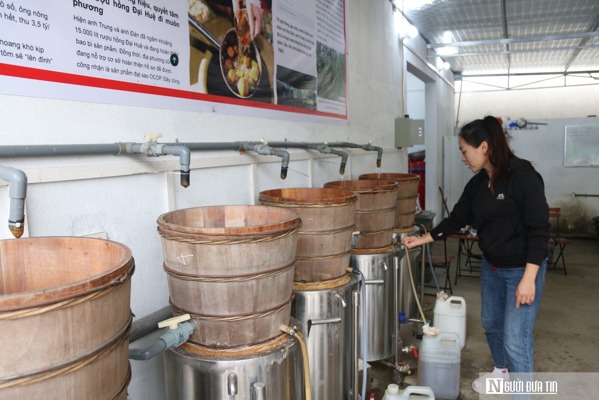 Chàng trai 9X bỏ “trời Tây” về quê, tạo nên đặc sản đậm hương vị quê nhà- Ảnh 4.