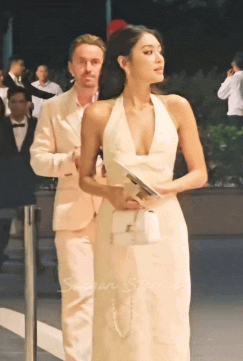 Khách mời diện đầm local brand Việt tại lễ cưới Tiên Nguyễn: Có thiết kế chỉ 3 triệu mà cao sang, tinh tế vô cùng- Ảnh 9. Khách mời diện đầm local brand Việt tại lễ cưới Tiên Nguyễn: Có thiết kế chỉ 3 triệu mà cao sang, tinh tế vô cùng- Ảnh 9.