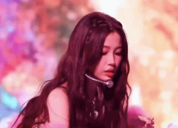 Giọt nước mắt của mỹ nhân bị ghét nhất 2025 bị chê giả tạo, chỉ là "mồi câu thương hại"- Ảnh 5.