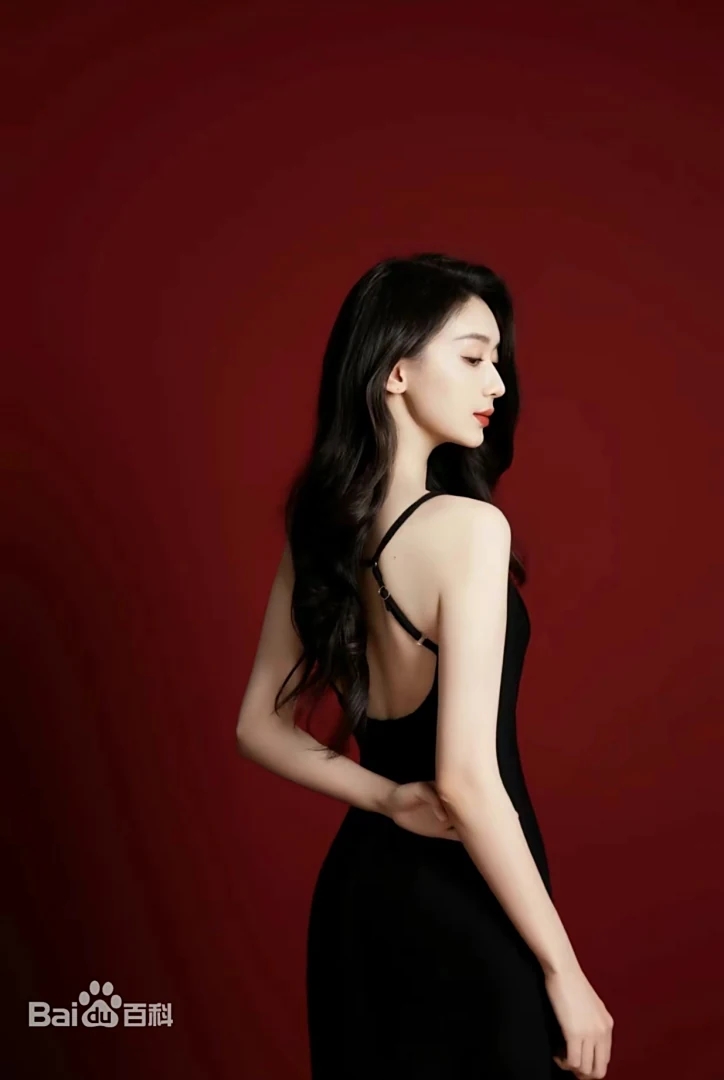 "26 tuổi cặp kè với 52 tuổi", hoa khôi nhận chu cấp hơn nửa tỷ- Ảnh 1.