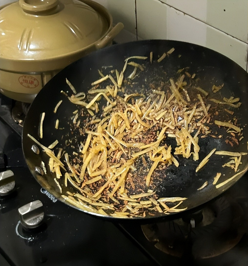 6 thói quen xào nấu tưởng vô hại nhưng đang âm thầm hủy hoại bạn mỗi ngày- Ảnh 9.