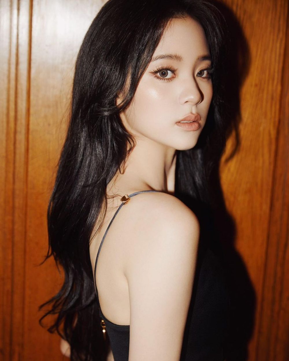 Sao hạng A hết thời: 1200 ngày không ai mời đóng phim, hát bị chê tơi tả, ngoài nhan sắc không còn gì- Ảnh 2.