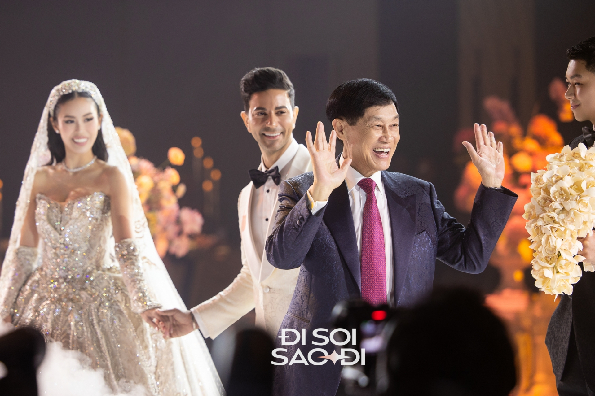 Lạ đời như tỷ phú Việt Nam, giao hết quyền hành cho vợ, đám cưới con gái tiết lộ "cơ cấu gia đình" khiến người ta nể phục- Ảnh 4.