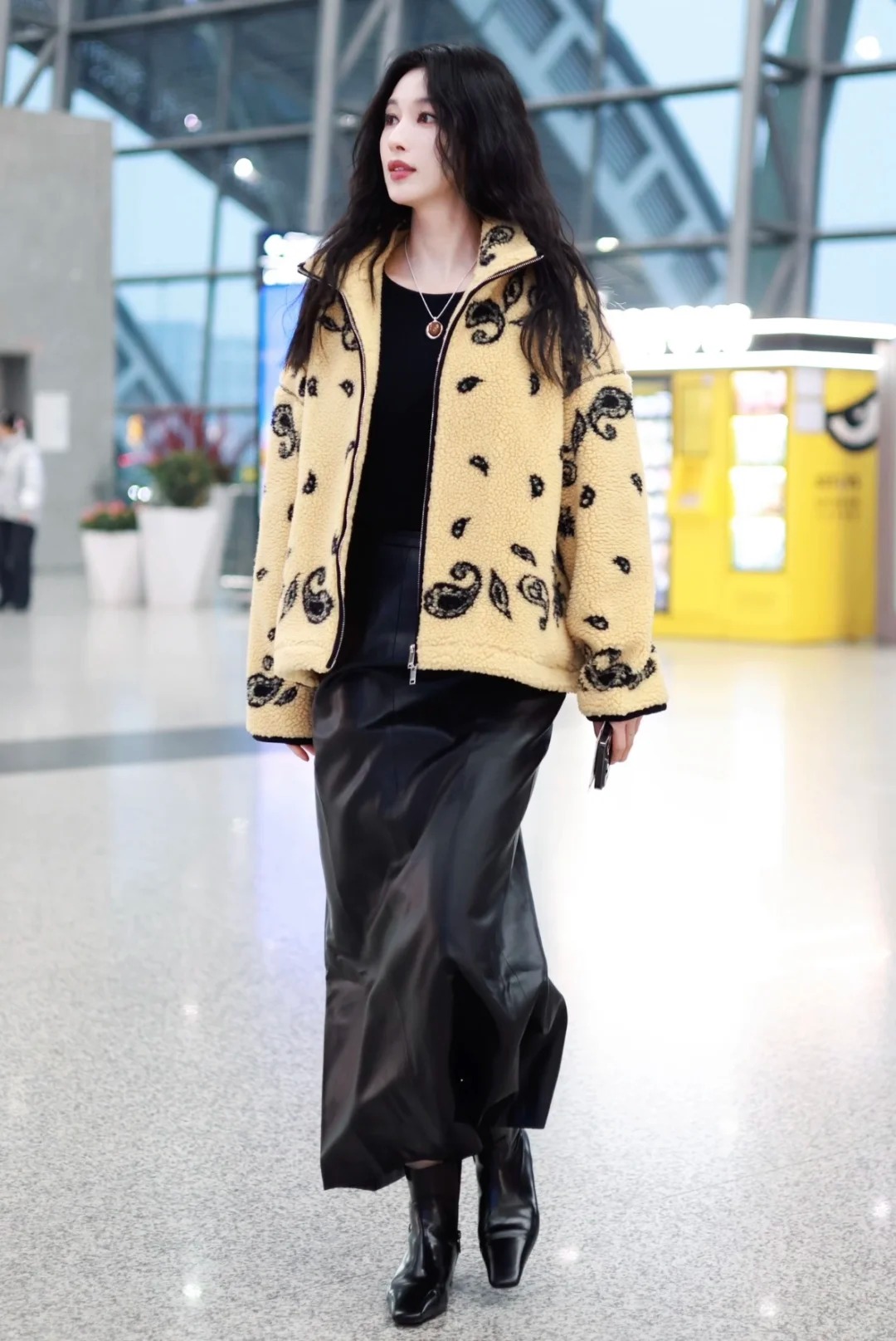 Màu sắc may mắn năm 2026 theo Thần số học: Mặc gì để hút năng lượng tích cực, xua tan vận xui?- Ảnh 8. Màu sắc may mắn năm 2026 theo Thần số học: Mặc gì để hút năng lượng tích cực, xua tan vận xui?- Ảnh 8.