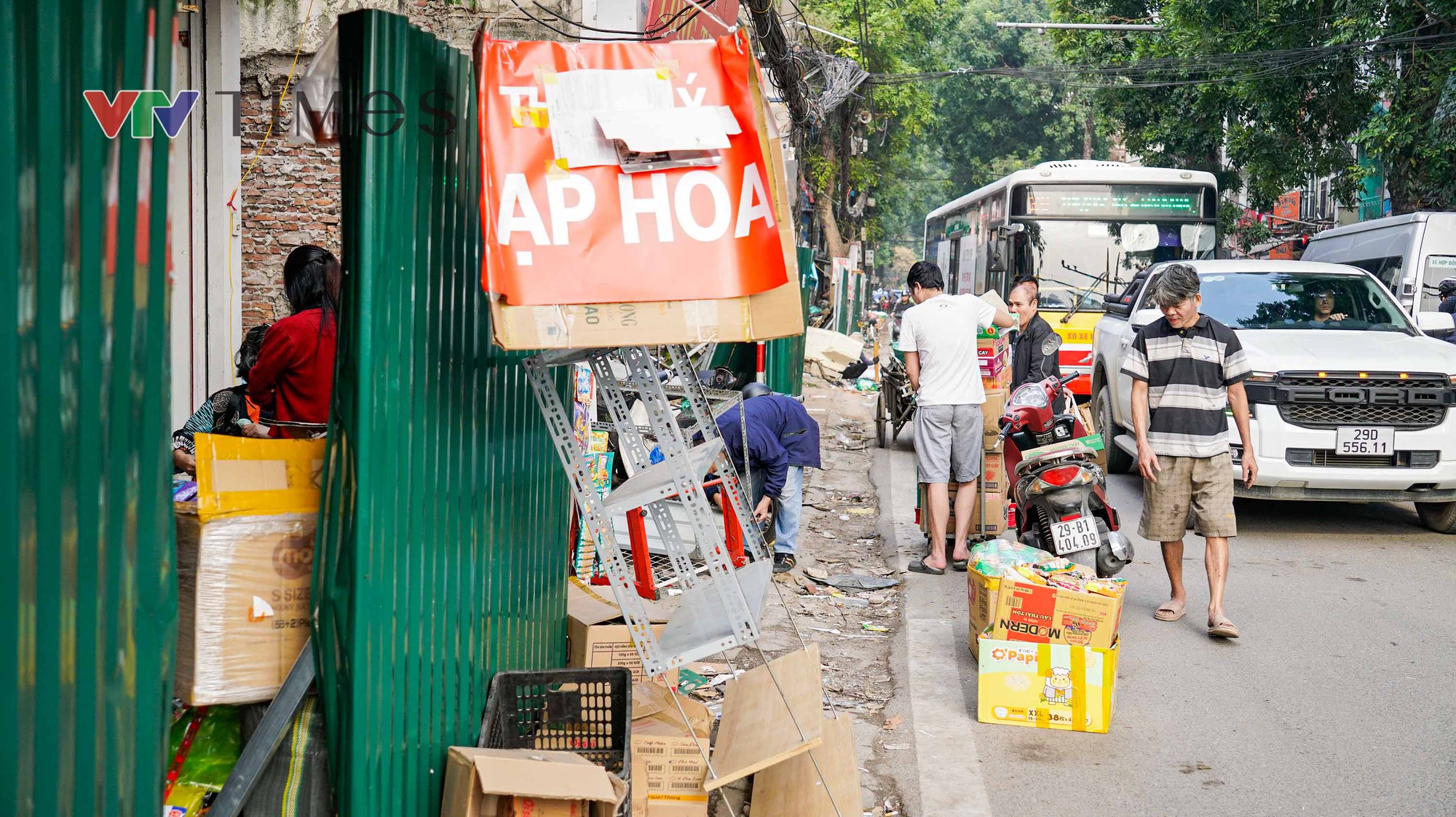 Người dân khẩn trương di dời, bàn giao mặt bằng cho dự án Vành đai 1 đoạn Hoàng Cầu - Voi Phục- Ảnh 11. Người dân khẩn trương di dời, bàn giao mặt bằng cho dự án Vành đai 1 đoạn Hoàng Cầu - Voi Phục- Ảnh 11.