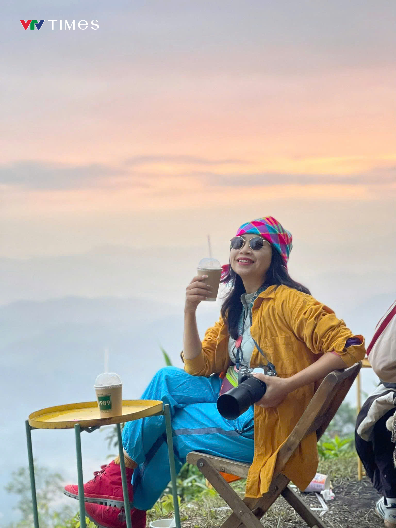 Đón bình minh trên đỉnh Đồn Đèn: Thiên đường săn mây "Chill" nhất Thái Nguyên- Ảnh 9. Đón bình minh trên đỉnh Đồn Đèn: Thiên đường săn mây "Chill" nhất Thái Nguyên- Ảnh 9.