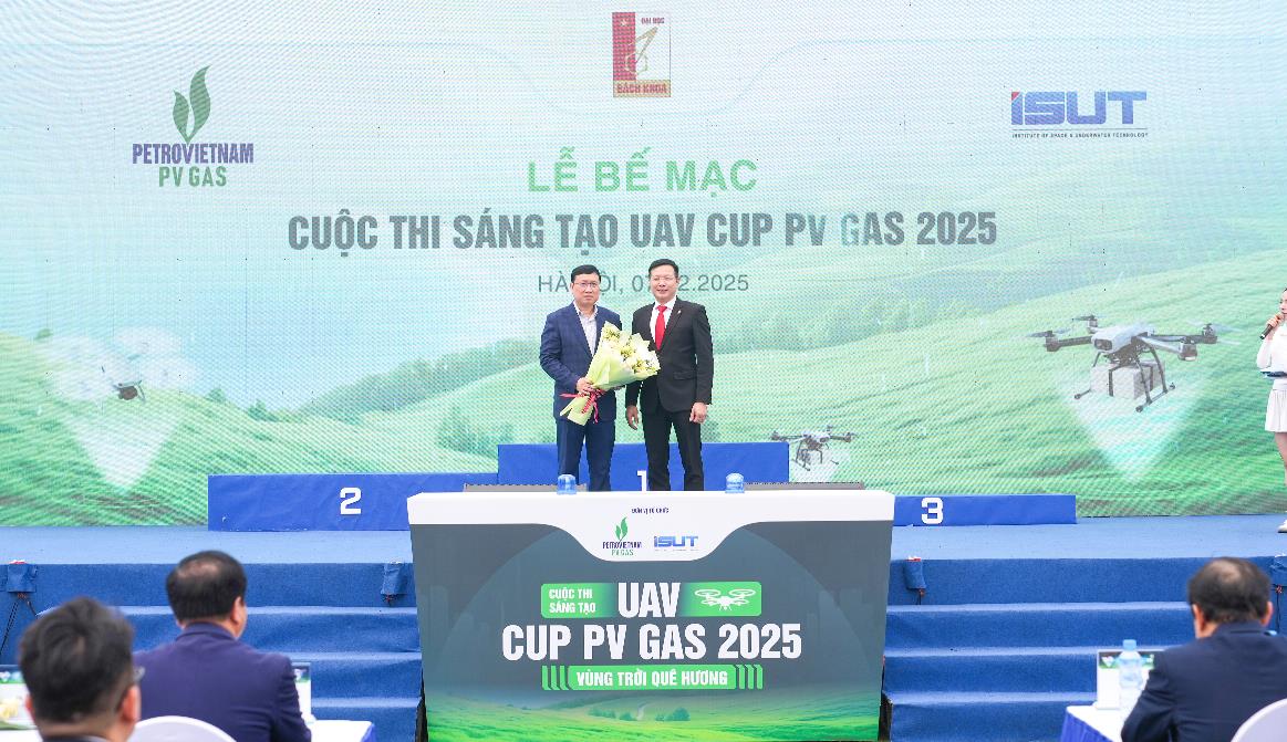 PV GAS đồng hành cùng “UAV CUP PV GAS 2025: Vùng trời quê hương”: Gieo mầm ước mơ, dựng nền kinh tế tầm thấp Việt Nam- Ảnh 1. PV GAS đồng hành cùng “UAV CUP PV GAS 2025: Vùng trời quê hương”: Gieo mầm ước mơ, dựng nền kinh tế tầm thấp Việt Nam- Ảnh 1.