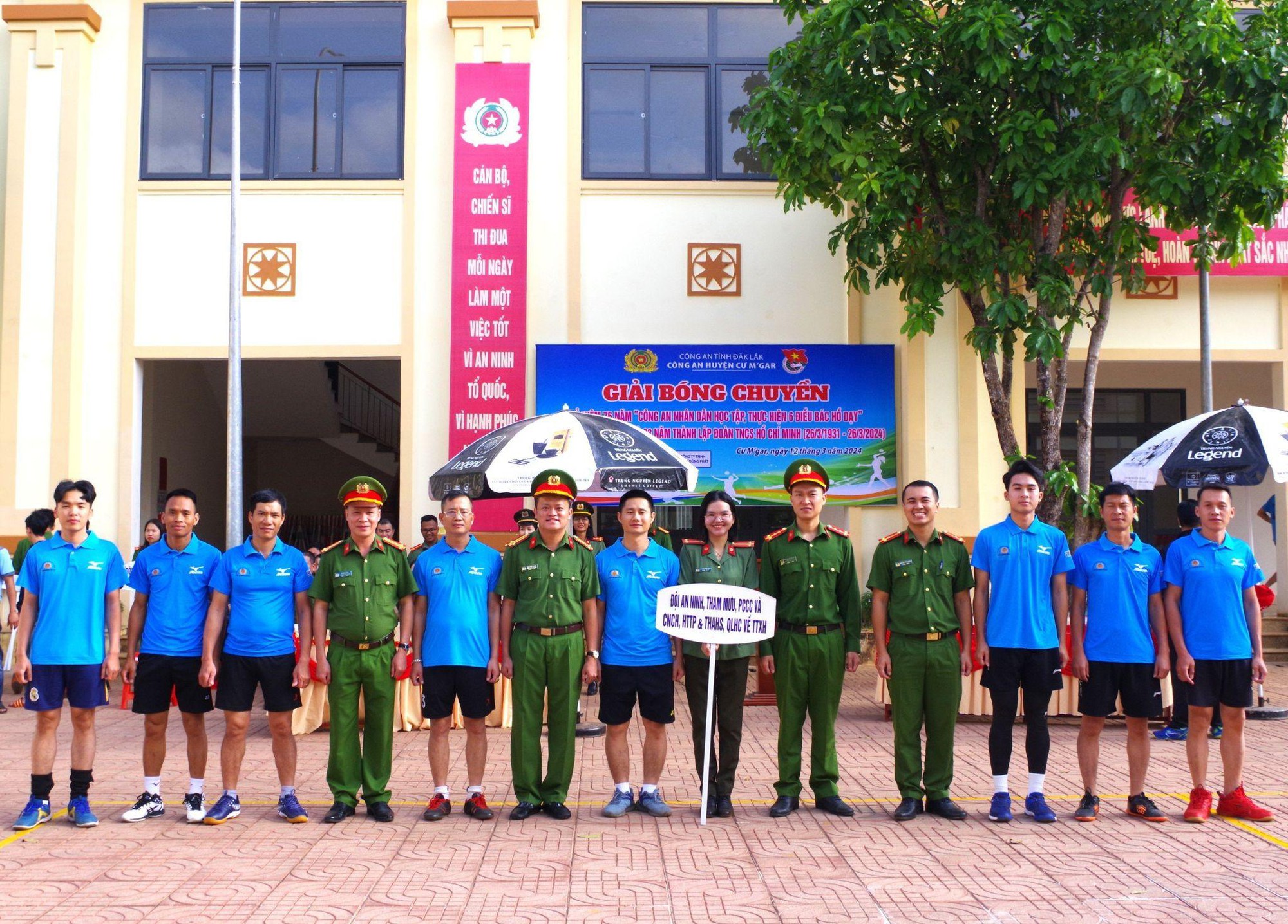 VĐV Phạm Văn Cường: Hành trình chạm tới giấc mơ bóng chuyền từ nghị lực và trái tim- Ảnh 4. VĐV Phạm Văn Cường: Hành trình chạm tới giấc mơ bóng chuyền từ nghị lực và trái tim- Ảnh 4.