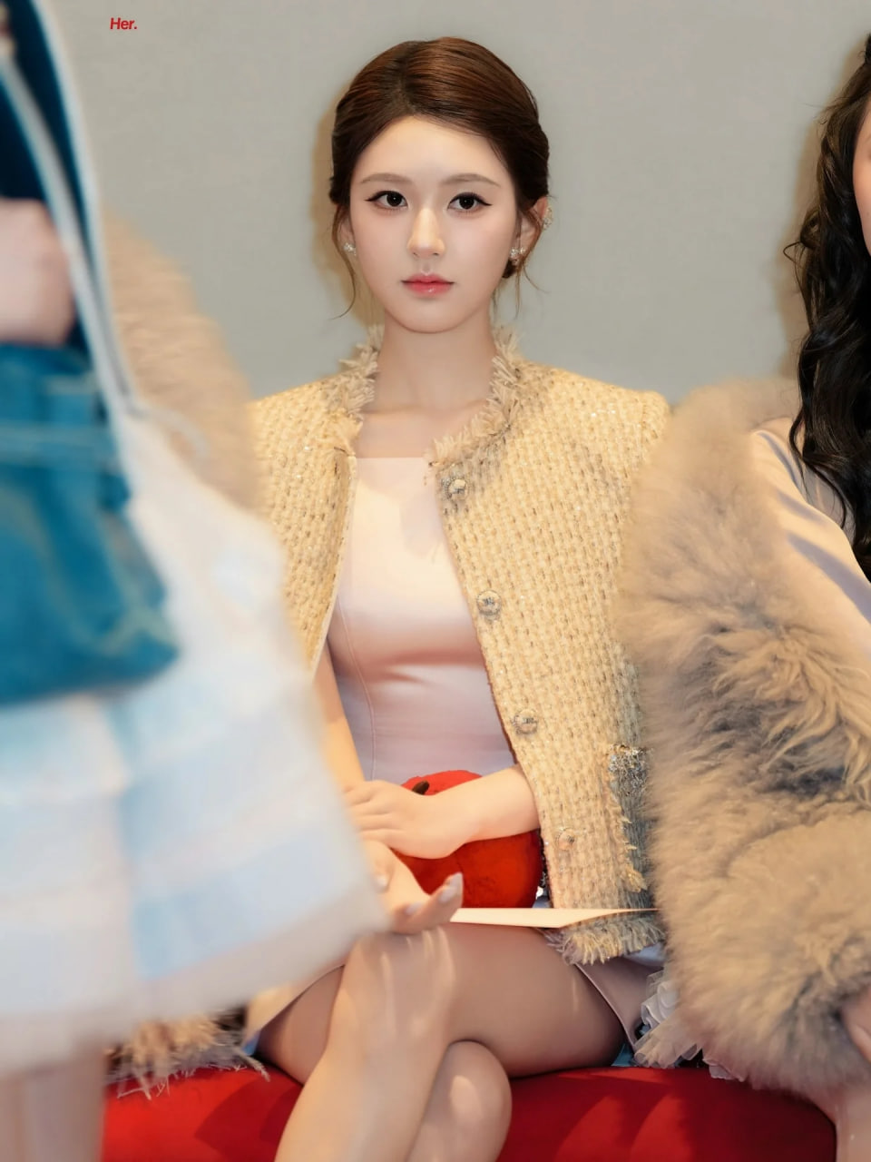 Triệu Lộ Tư lộ cằm dài bất thường trong tạo hình tiểu thư tài phiệt- Ảnh 3.