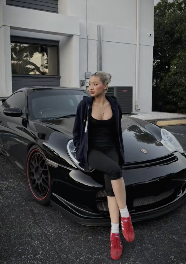 Louis Phạm diện áo phông cũng sexy hết nấc, liên tục Louis Phạm diện áo phông cũng sexy hết nấc, liên tục