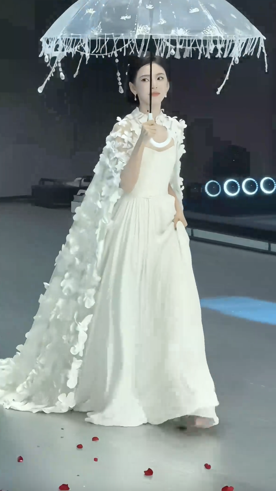 Fan Chương Nhược Nam yêu cầu xin lỗi- Ảnh 4.