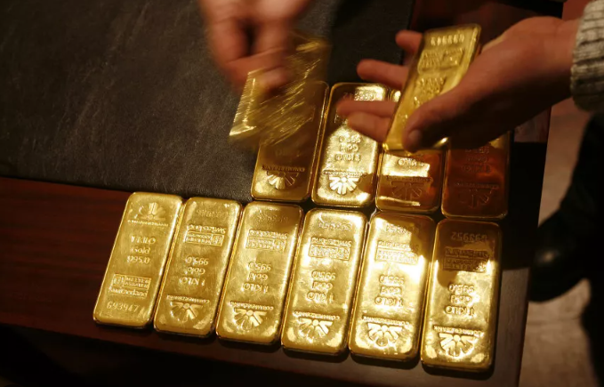 Người đàn ông vay bạn 40 cây vàng giá 1,2 tỷ đồng, 8 năm sau giá tăng gấp đôi lại muốn trả bằng tiền mặt: Tòa án đưa ra phán quyết được lòng cả 2 bên- Ảnh 1. Người đàn ông vay bạn 40 cây vàng giá 1,2 tỷ đồng, 8 năm sau giá tăng gấp đôi lại muốn trả bằng tiền mặt: Tòa án đưa ra phán quyết được lòng cả 2 bên- Ảnh 1.