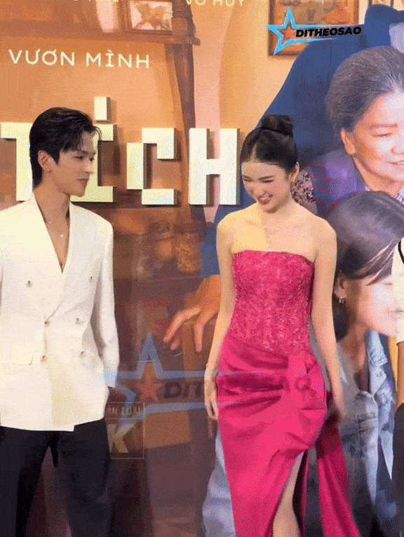 Cặp sao Việt lệch nhau 13 tuổi bị đồn hẹn hò khắp MXH: Nhà gái càng bị chê càng hot, nhà trai là nam thần ngôn tình- Ảnh 1. Cặp sao Việt lệch nhau 13 tuổi bị đồn hẹn hò khắp MXH: Nhà gái càng bị chê càng hot, nhà trai là nam thần ngôn tình- Ảnh 1.