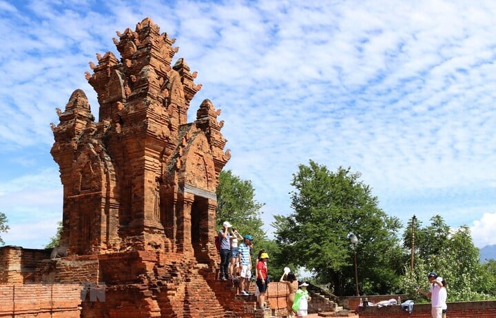 Tháp Po Klong Garai đậm nét văn hóa Chăm ở Ninh Thuận- Ảnh 2.