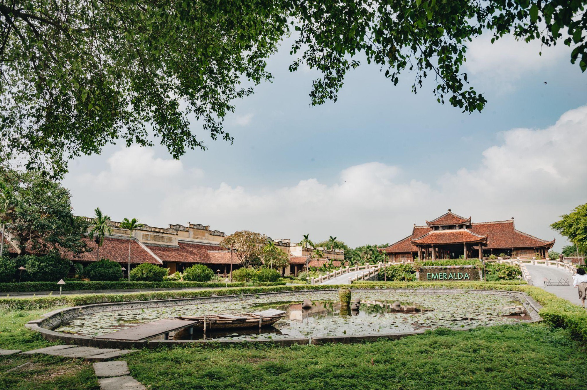 Du xuân khác biệt với triển lãm lồng đèn “Cá Chép Hóa Rồng” tại Emeralda Resort Ninh Bình- Ảnh 1.