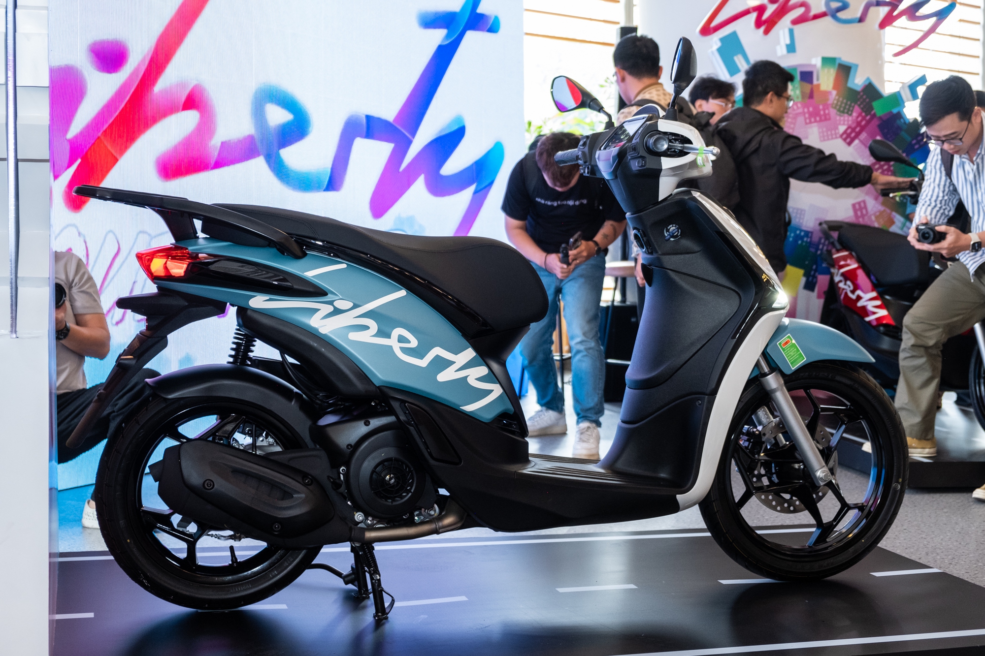 Piaggio Liberty 2025 ra mắt, giá từ 57,5 triệu đồng, đối đầu SH Mode- Ảnh 1.