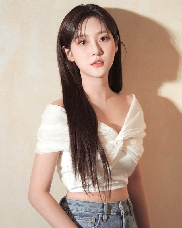 Báo Hàn hé lộ độc quyền tháng ngày cuối đời của Kim Sae Ron, xót xa dự định quay lại showbiz tuổi 25- Ảnh 2. Báo Hàn hé lộ độc quyền tháng ngày cuối đời của Kim Sae Ron, xót xa dự định quay lại showbiz tuổi 25- Ảnh 2.