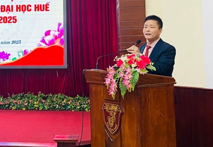 Sau khi giám đốc bị bắt, Đại học Huế hoạt động ra sao?- Ảnh 1.